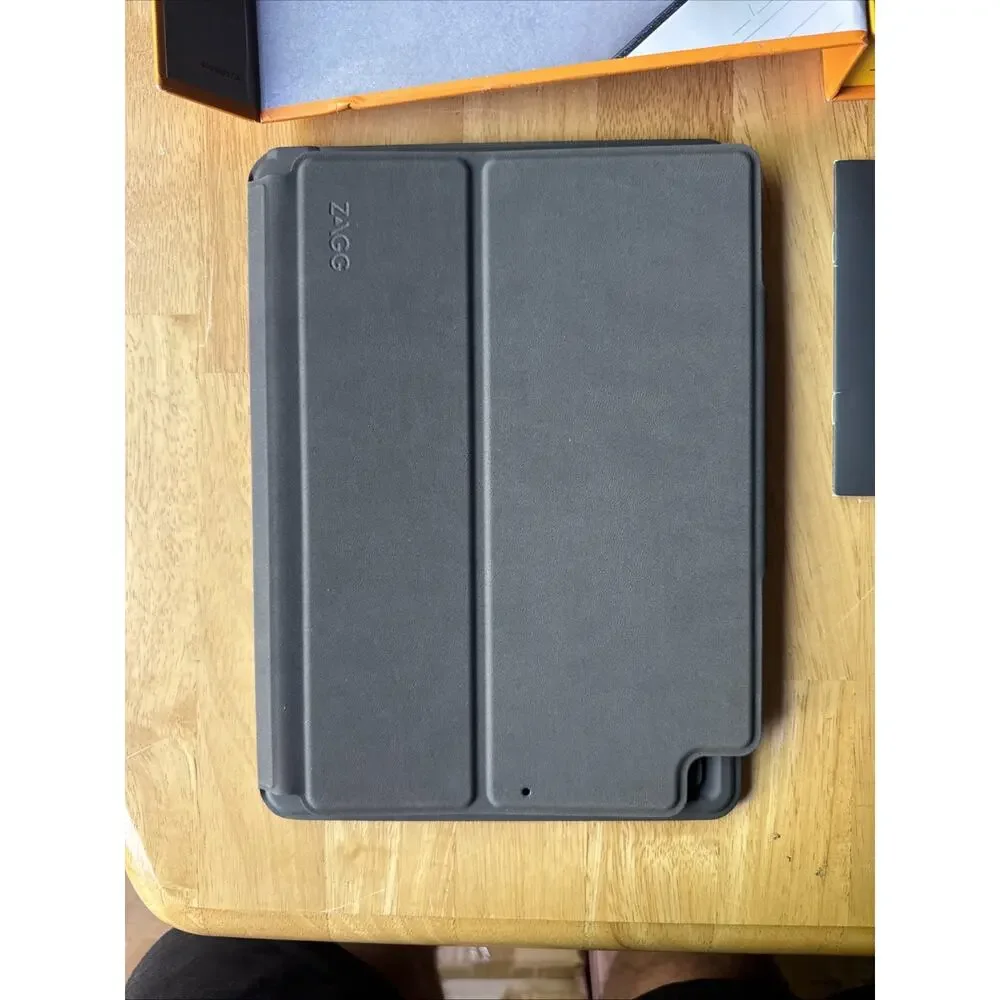 ZAGG Messenger Folio 2Keyboard&Case for Apple iPad 10.2
